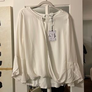 41 Hawthorn Sutton Mixed Material Bell Sleeved White Blouse